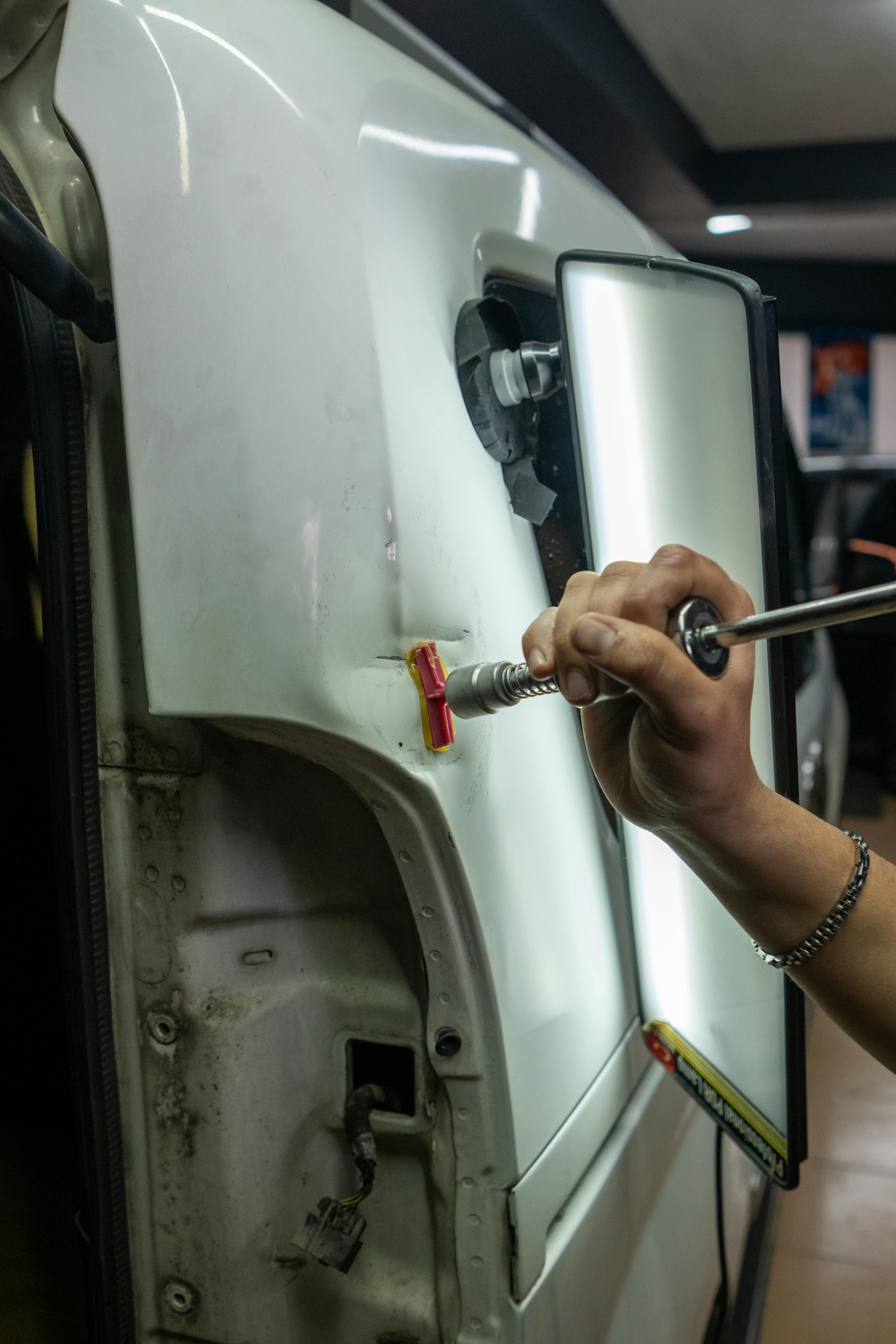 Smart Repair / Dellenentfernung ohne Lackierung